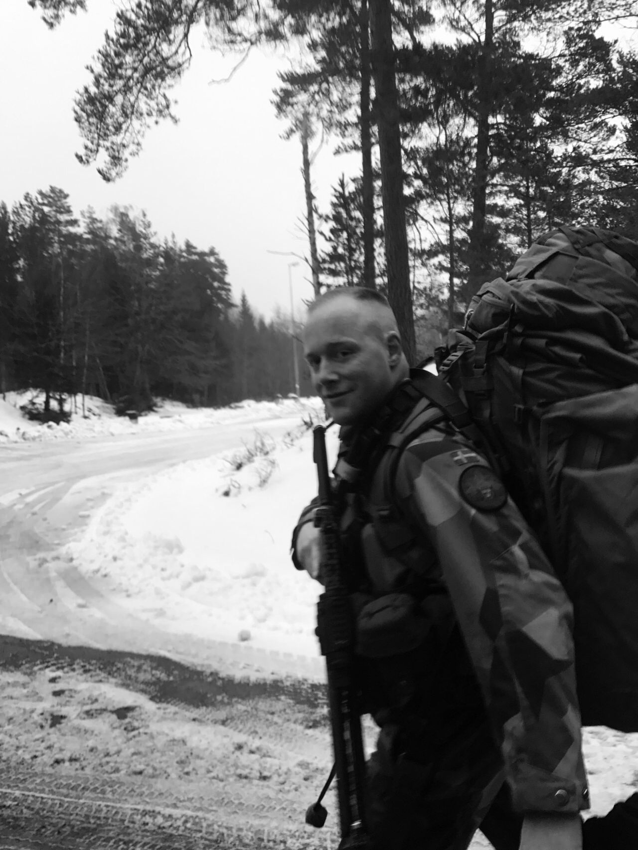 Niklas Lindahl in uniforme delle Forze Armate svedesi